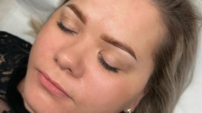 Wizażystka Beauty Factory Makijaż Permanentny Brwi Stylizacja rzęs w rybnik