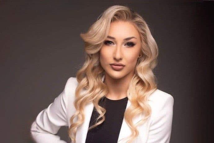 Wizażystki i Stylistki Luxury Aesthetic Milena Kaca - Salon kosmetyczny | Radiofrekwencja Mikroigłowa | Makijaż | Pedicure | Manicure Radom w Radom