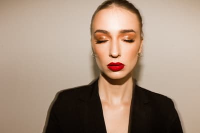 Wizażystka MAKIJAŻ Marta Bieskiewicz | Szczecin | Charakteryzacja, lekcje makijażu, analiza kolorystyczna, stylizacja brwi w szczecin
